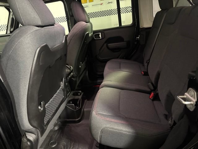Used 2024 Jeep Wrangler Unlimited Rubicon w/ Convenience Group AWD/4WD image 12