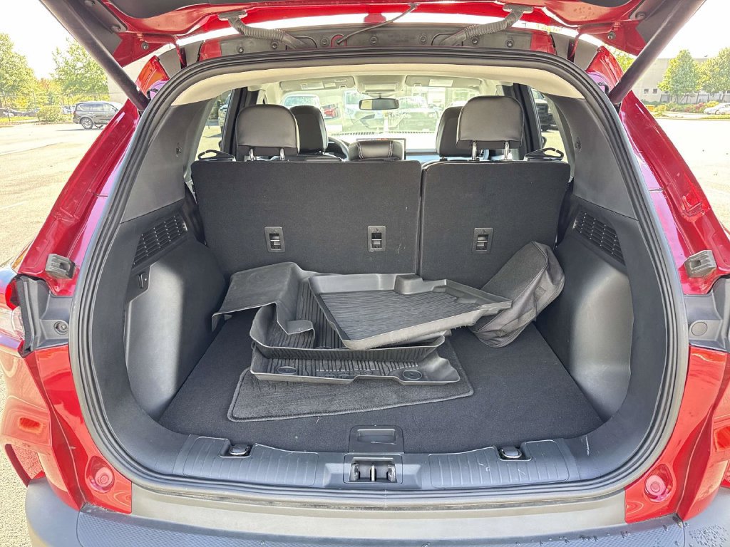Used 2023 Ford Escape SE w/ PHEV Premium Package FWD image 24