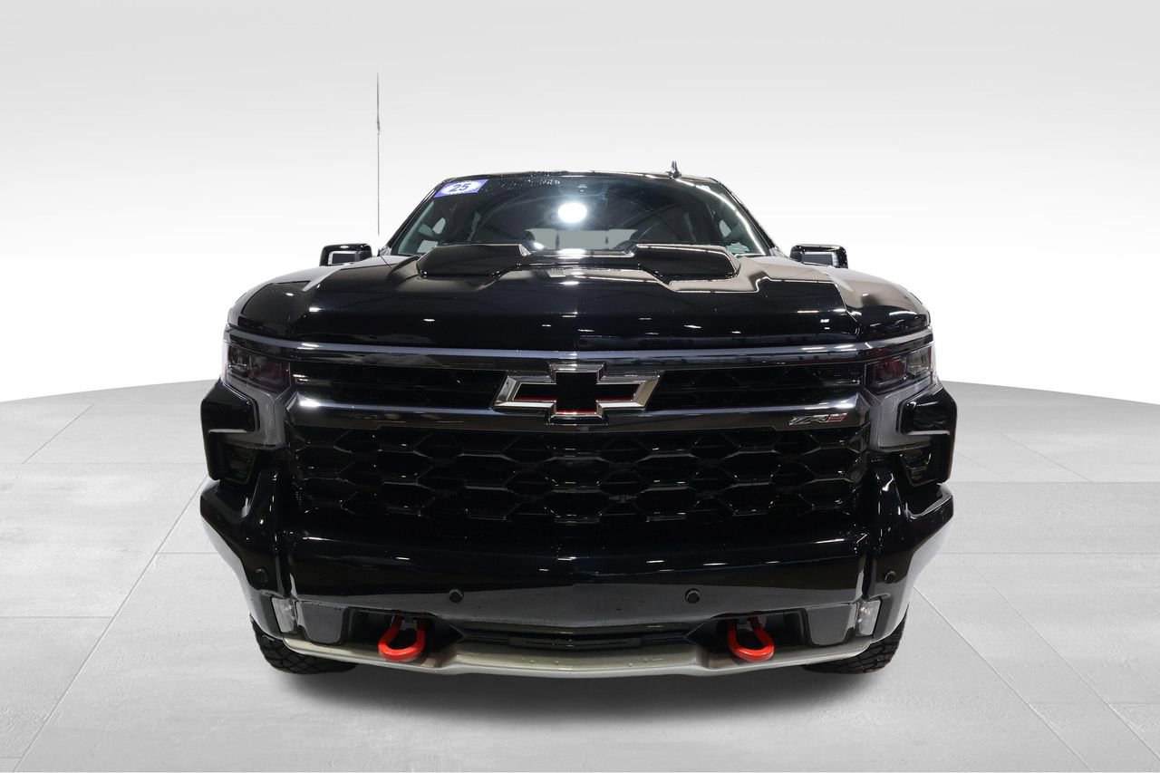 Used 2025 Chevrolet Silverado 1500 ZR2 w/ Technology Package image 7