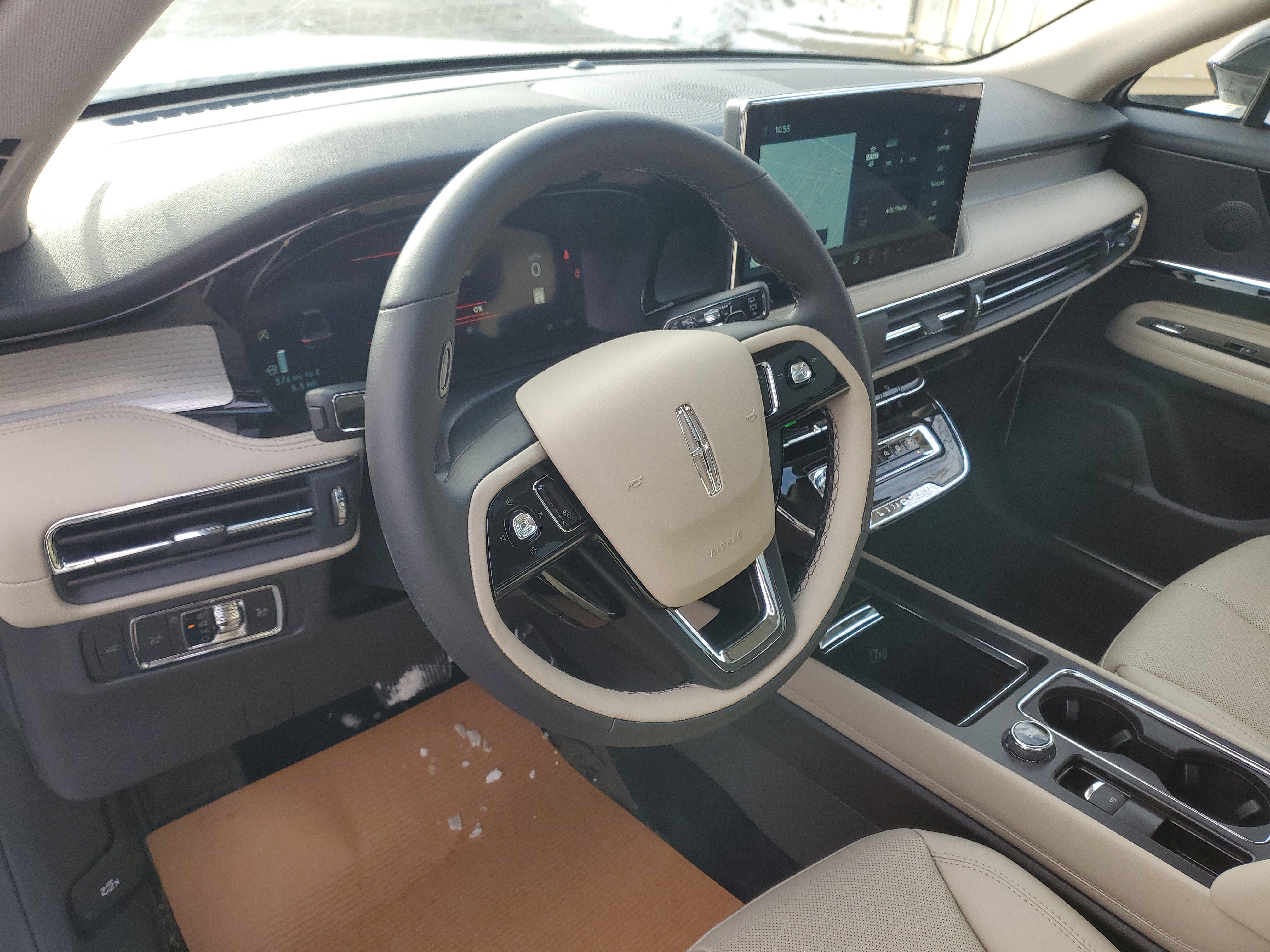 New 2026 Lincoln Corsair Premiere image 13