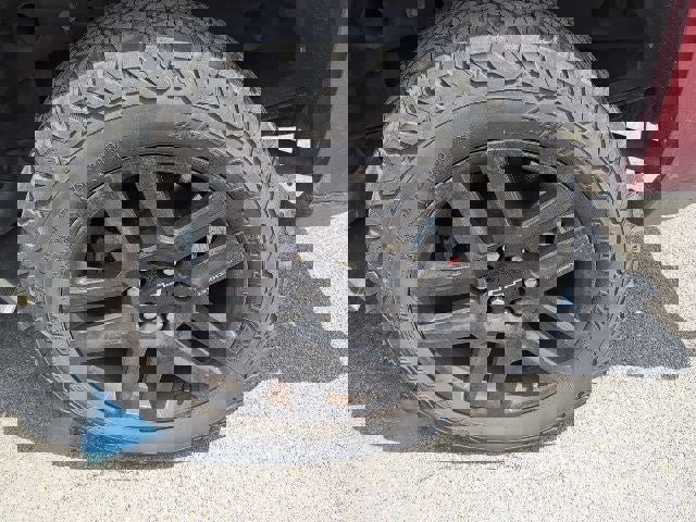 Used 2018 Chevrolet Silverado 1500 LT w/ All Star Edition AWD/4WD image 27