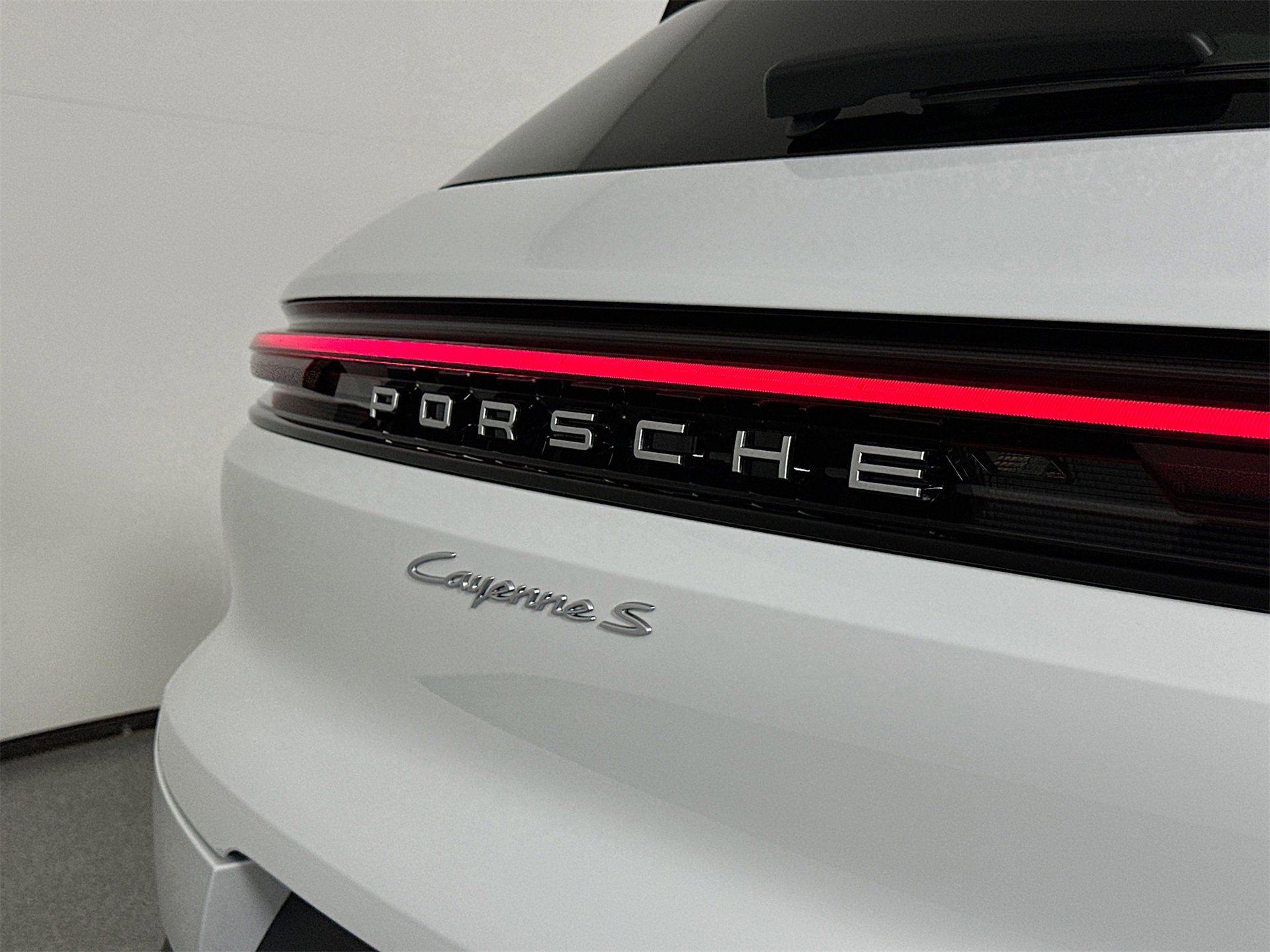 New 2026 Porsche Cayenne S image 17