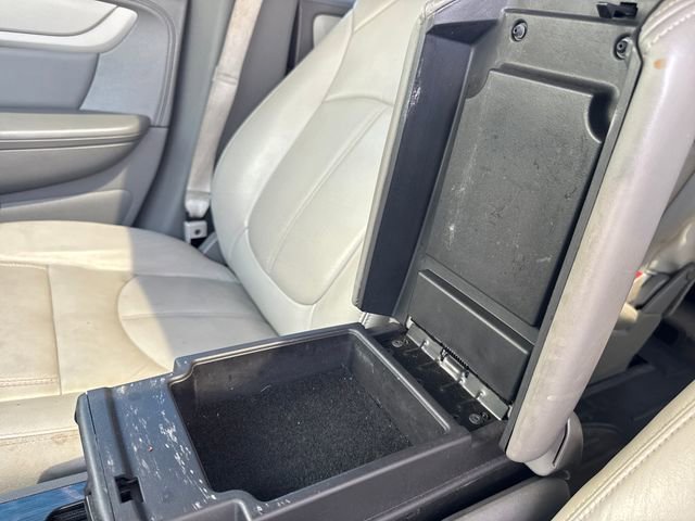 Used 2015 Chevrolet Traverse LT image 28