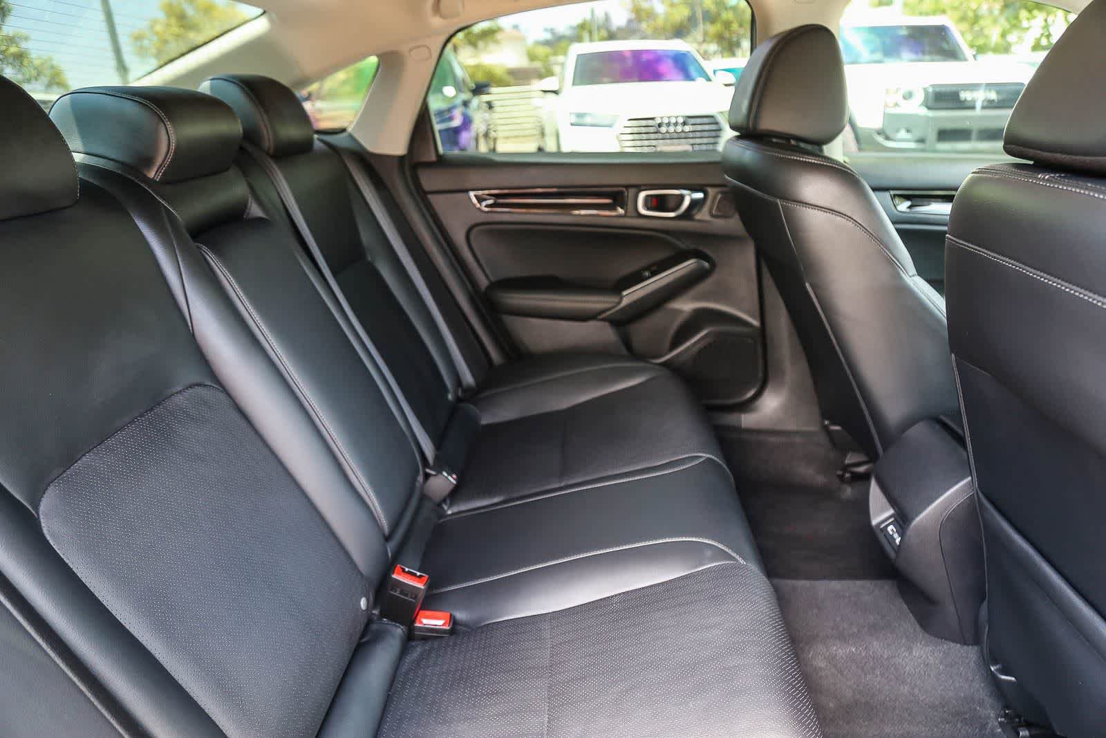 Used 2022 Honda Civic Touring image 16