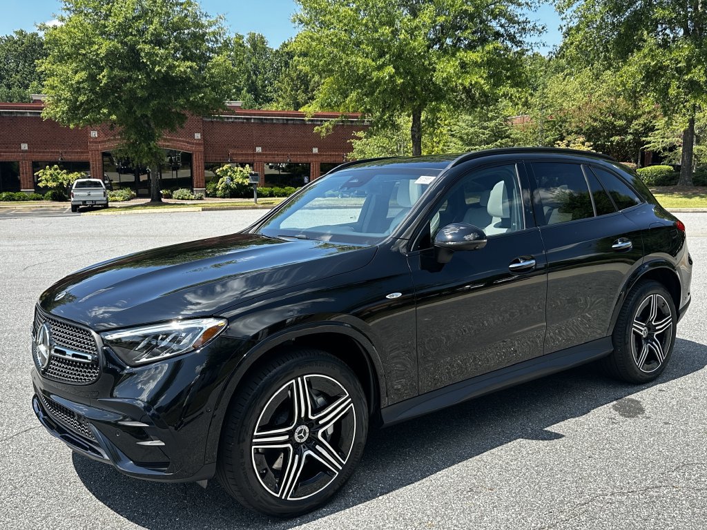 Certified 2025 Mercedes-Benz GLC 350e 4MATIC image 4
