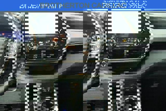 Used 2024 Toyota Highlander Platinum image 21