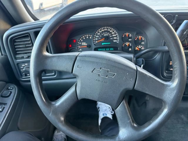 Used 2004 Chevrolet Silverado 1500 W/T image 10