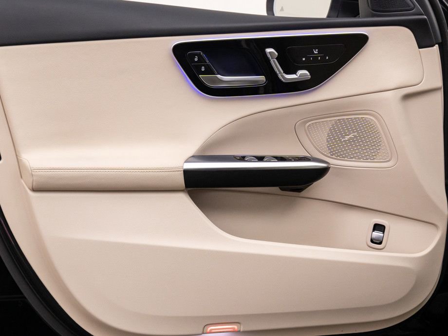 Used 2023 Mercedes-Benz C 300 4MATIC Sedan image 13