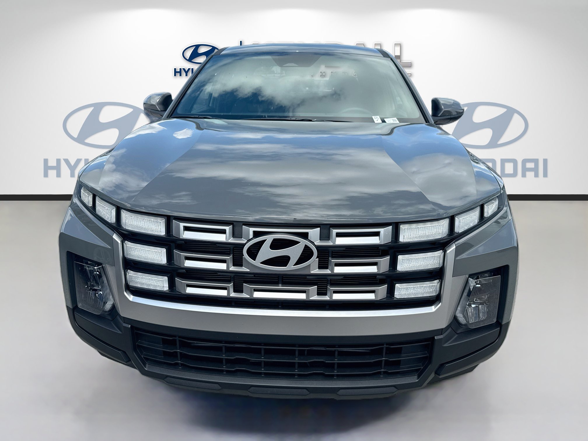 New 2027 Hyundai Santa Cruz SE FWD image 2
