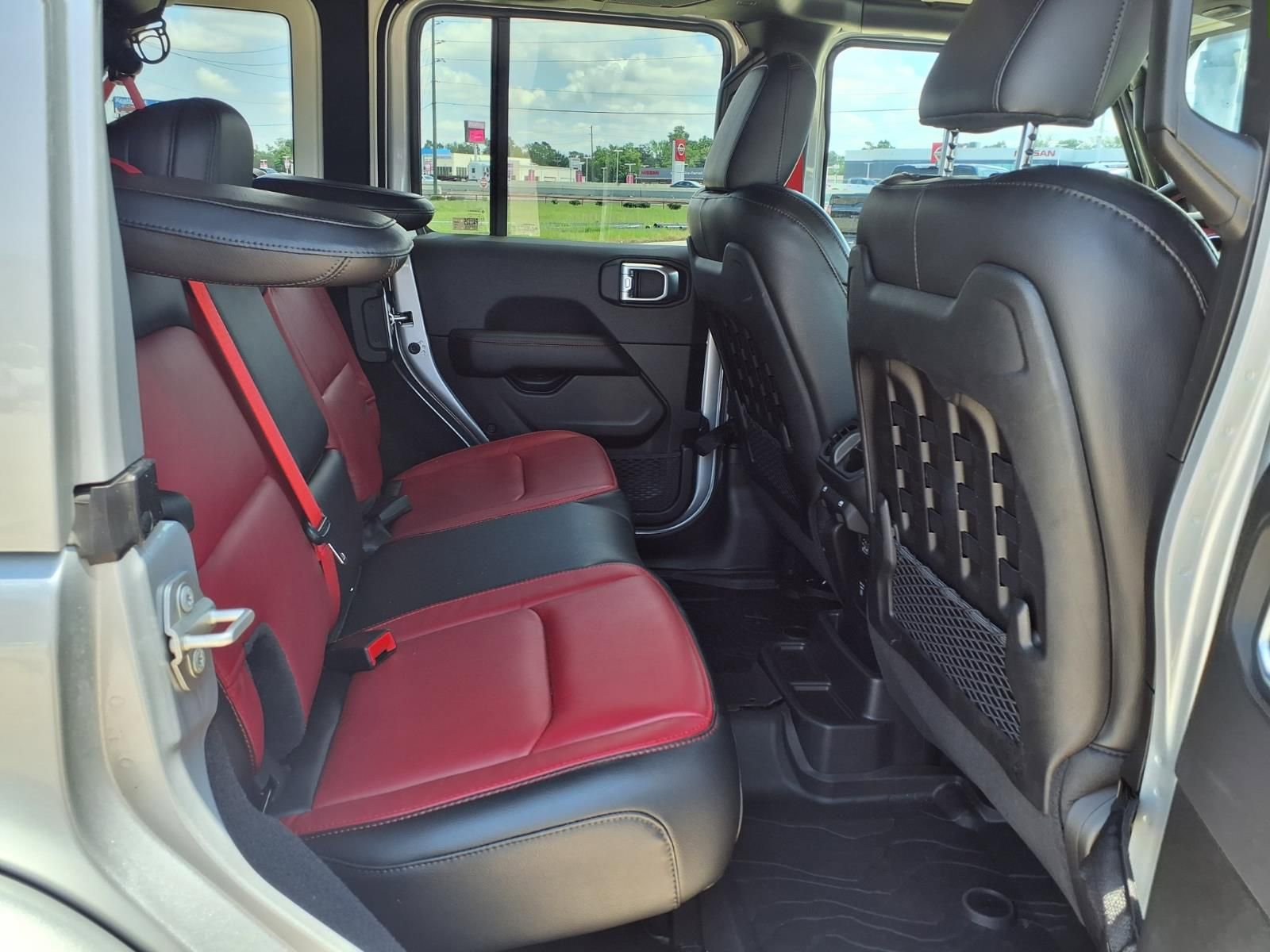 Used 2023 Jeep Wrangler Unlimited Rubicon 392 AWD/4WD image 21