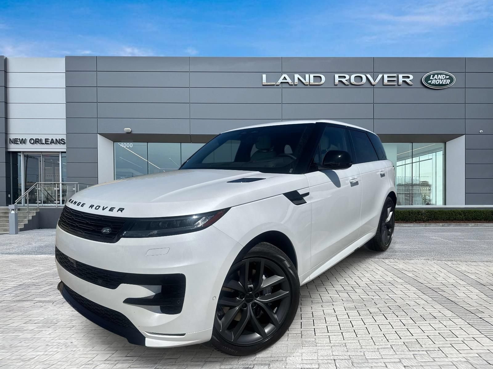 New 2026 Land Rover Range Rover Sport Dynamic SE AWD/4WD image 1