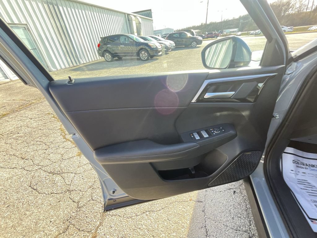 New 2026 Mitsubishi Outlander SE AWD/4WD image 13