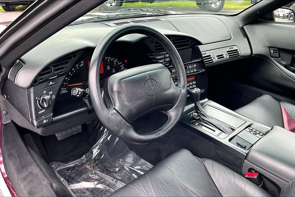 Used 1995 Chevrolet Corvette Convertible RWD image 18