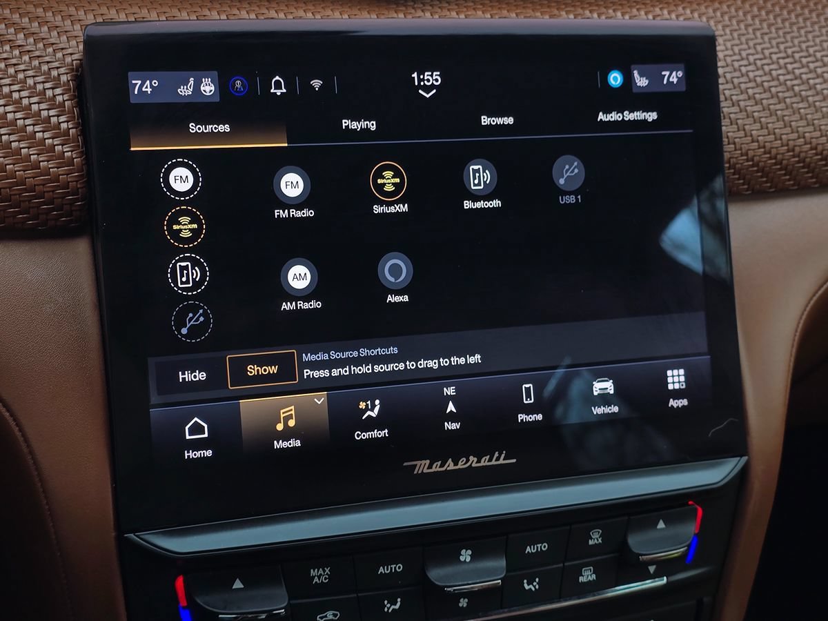 Used 2022 Maserati Quattroporte Modena RWD image 33