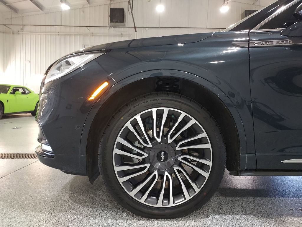 Used 2021 Lincoln Corsair Reserve w/ Equipment Group 201A image 16