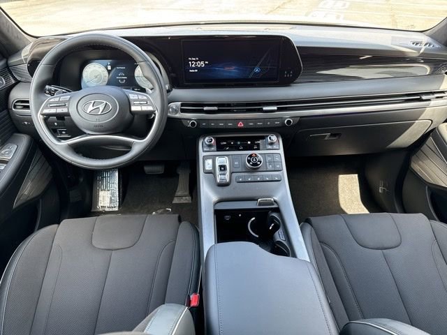Used 2025 Hyundai Palisade Calligraphy image 32