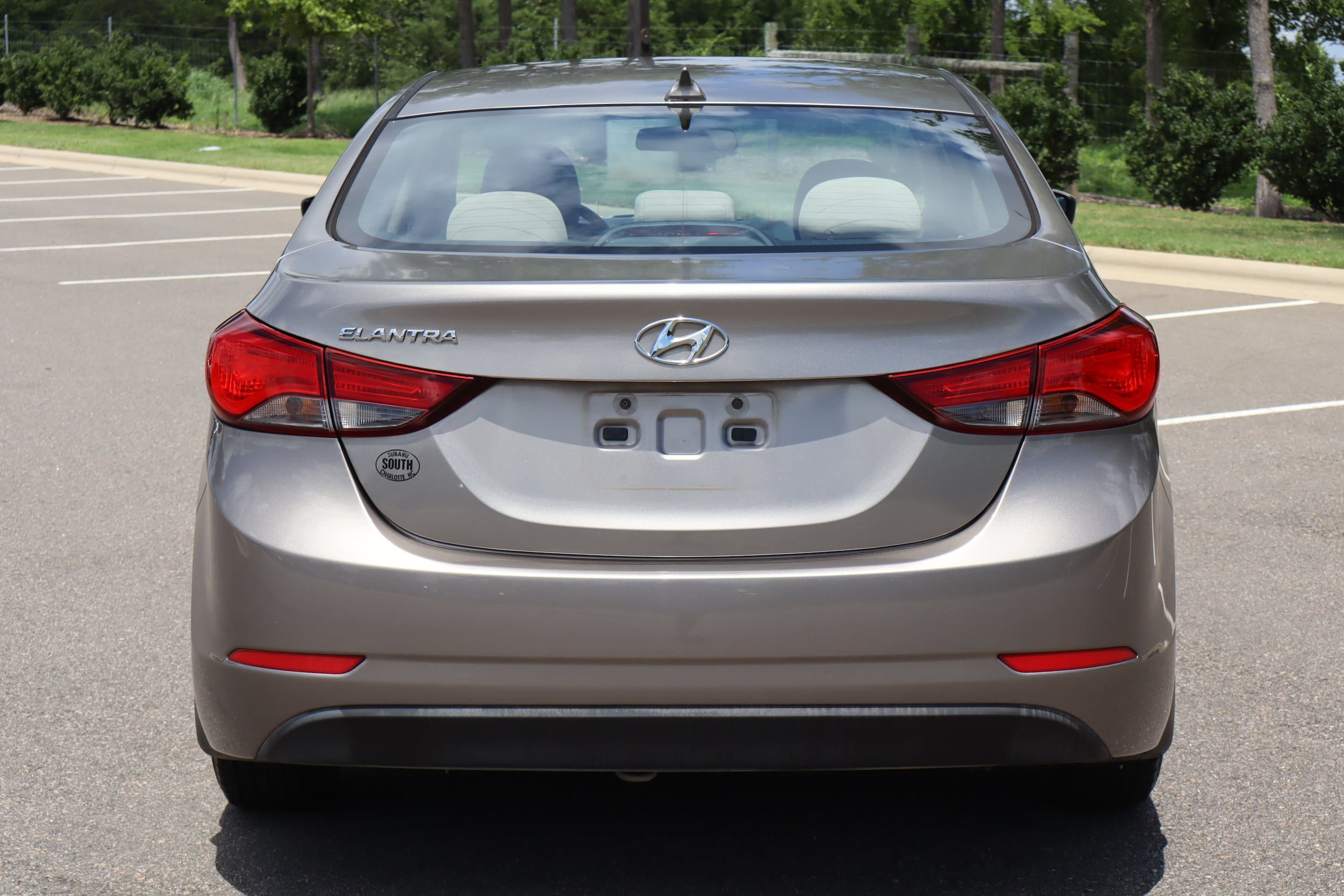 Used 2016 Hyundai Elantra SE FWD image 7