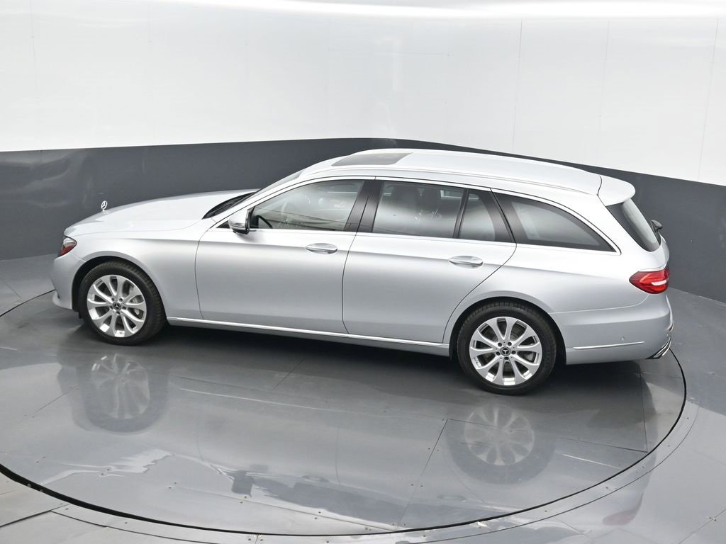 Used 2020 Mercedes-Benz E 450 4MATIC Wagon w/ Premium Package image 45