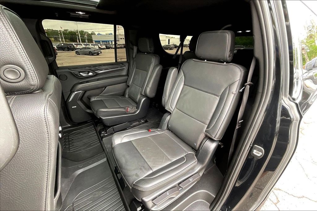 Used 2023 GMC Yukon XL Denali w/ LPO, Floor Liner Package AWD/4WD image 28