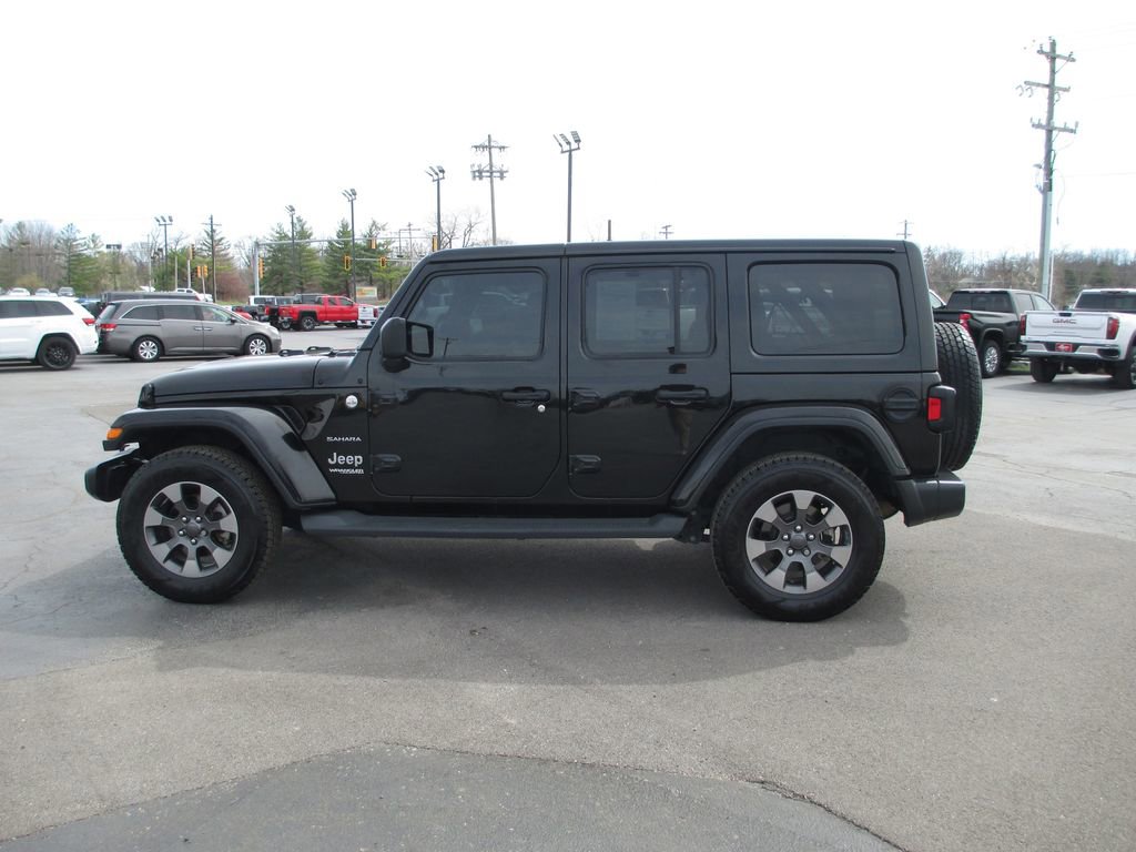 Used 2018 Jeep Wrangler Unlimited Sahara w/ Cold Weather Group image 7