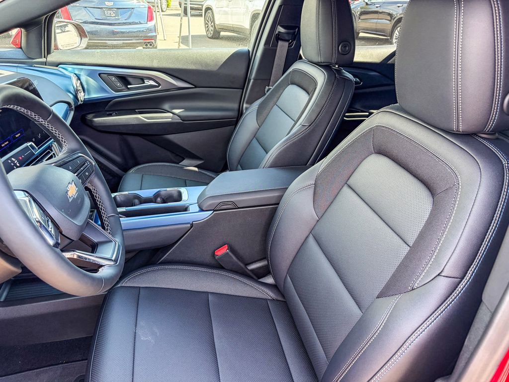 New 2026 Chevrolet Equinox EV LT image 16