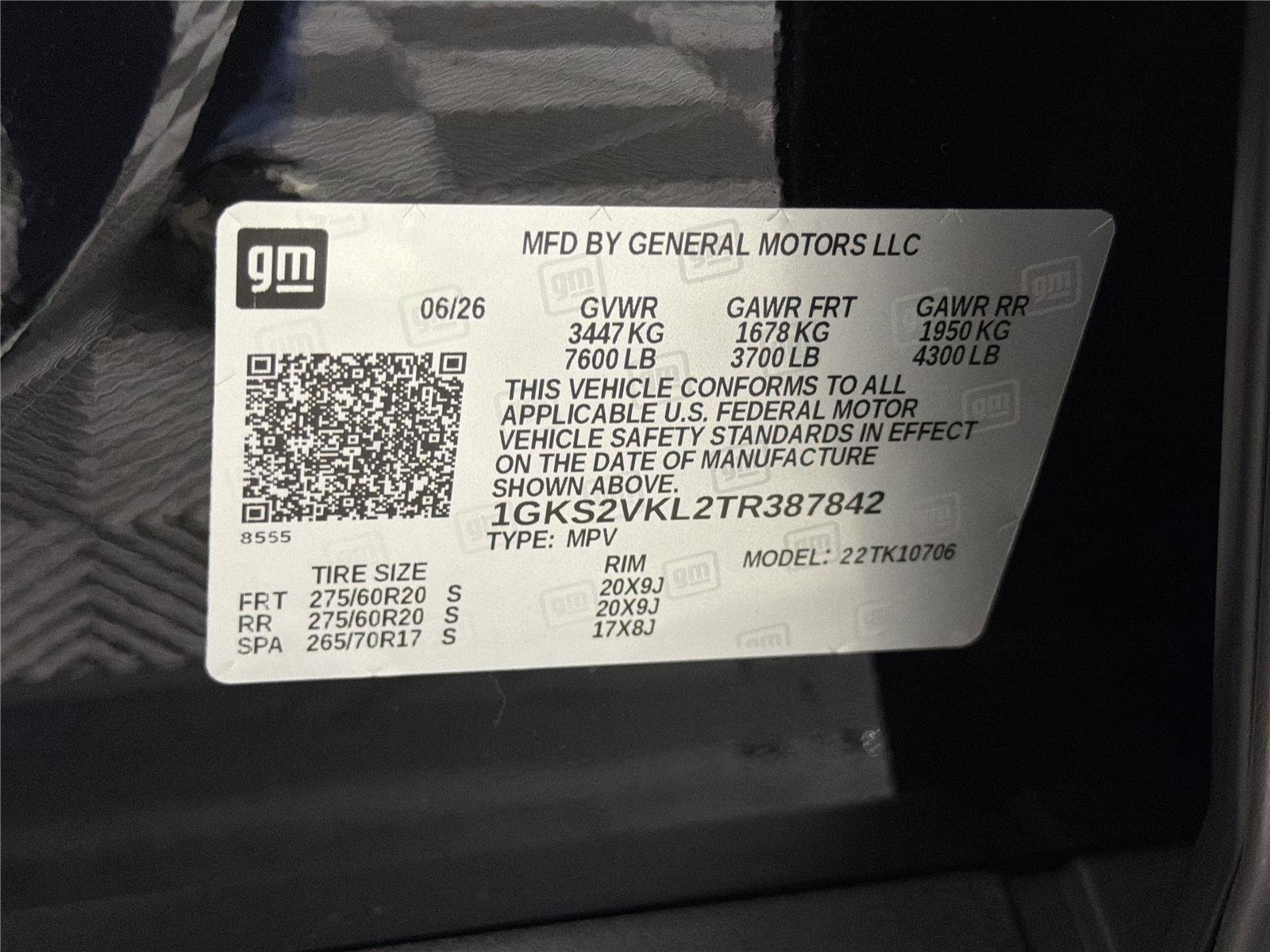 New 2026 GMC Yukon AT4 Ultimate w/ LPO, Floor Liner Package AWD/4WD image 36