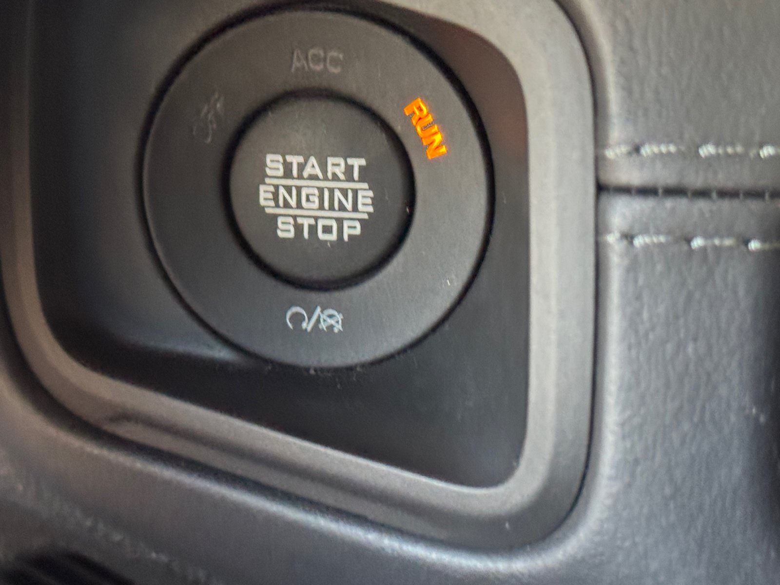 Used 2026 Jeep Wrangler Unlimited Sahara AWD/4WD image 23