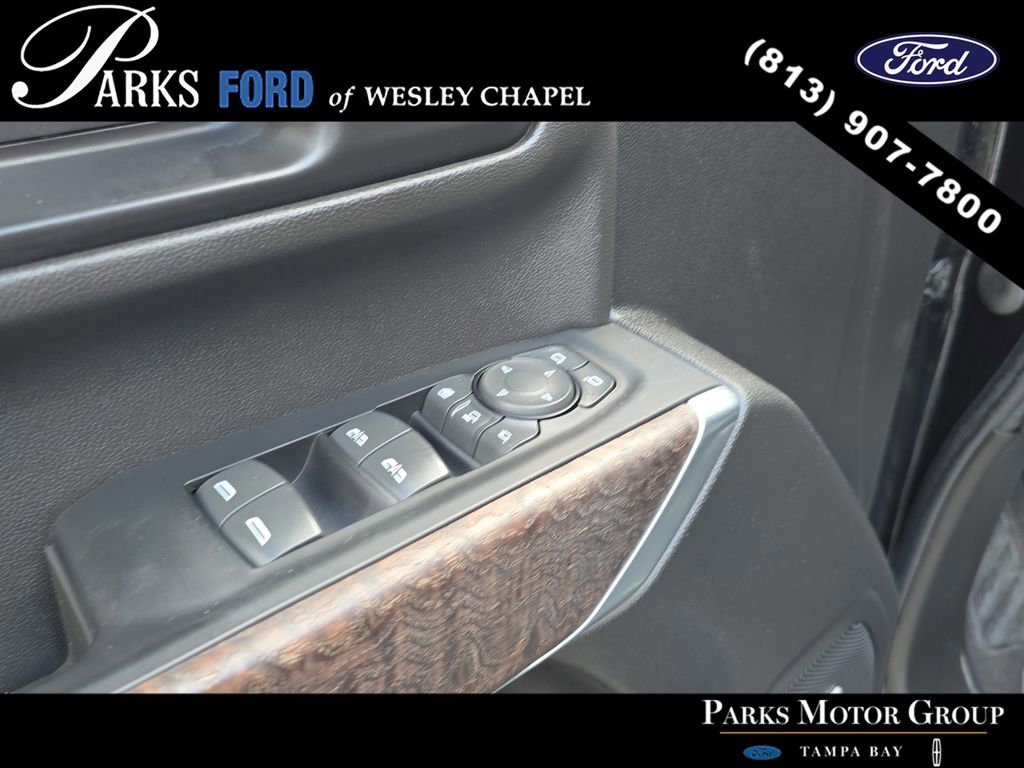 Used 2023 GMC Sierra 2500 Denali w/ Denali Black Diamond Edition AWD/4WD image 17