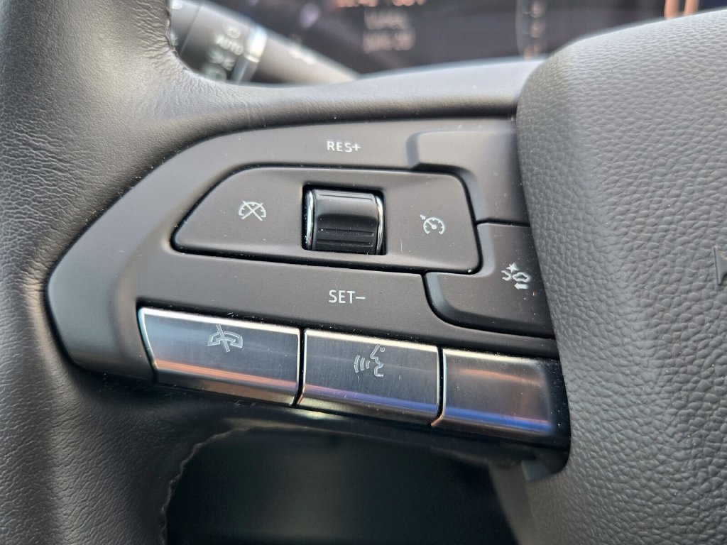 Used 2024 Cadillac XT4 Luxury FWD image 22