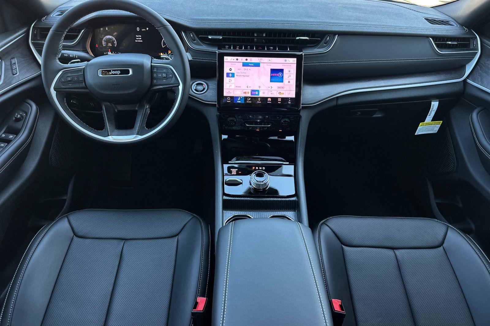 New 2025 Jeep Grand Cherokee L Limited w/ Luxury Tech Group II image 10