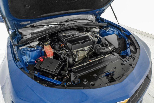 Used 2021 Chevrolet Camaro LT w/ Technology Package RWD image 46