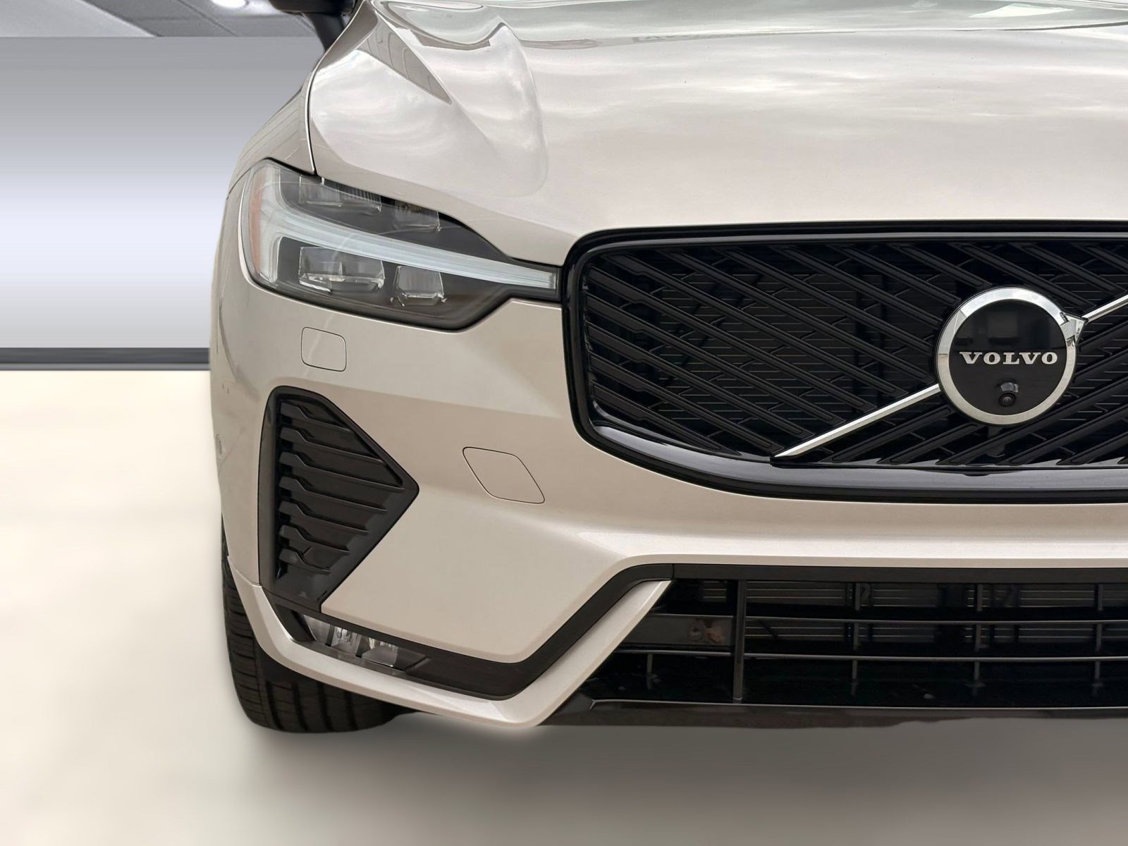 Certified 2026 Volvo XC60 B5 Plus w/ Climate Package image 11