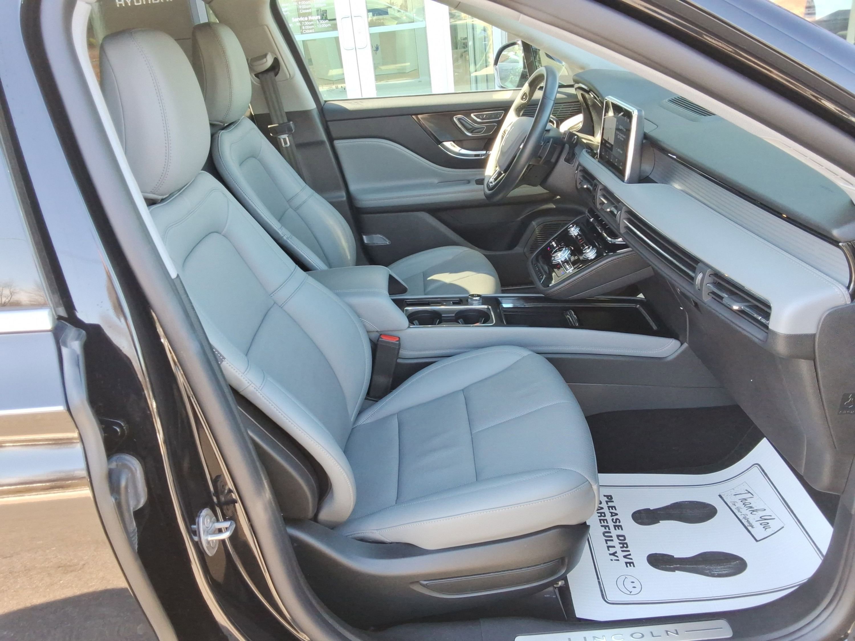 Used 2022 Lincoln Corsair Reserve image 32