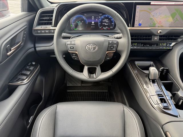 Certified 2025 Toyota Crown Signia AWD/4WD image 25