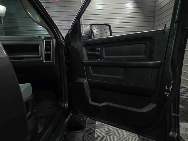 Used 2017 RAM 1500 Tradesman w/ Popular Equipment Group image 32