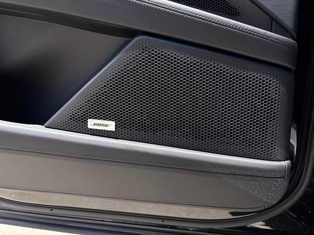 New 2026 Porsche Cayenne Electric AWD/4WD image 25