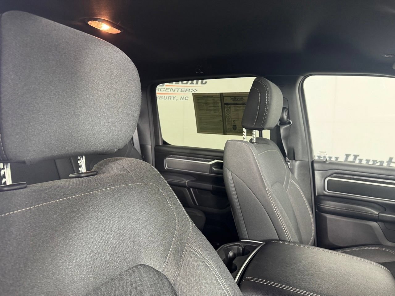Used 2023 RAM 1500 Big Horn AWD/4WD image 34