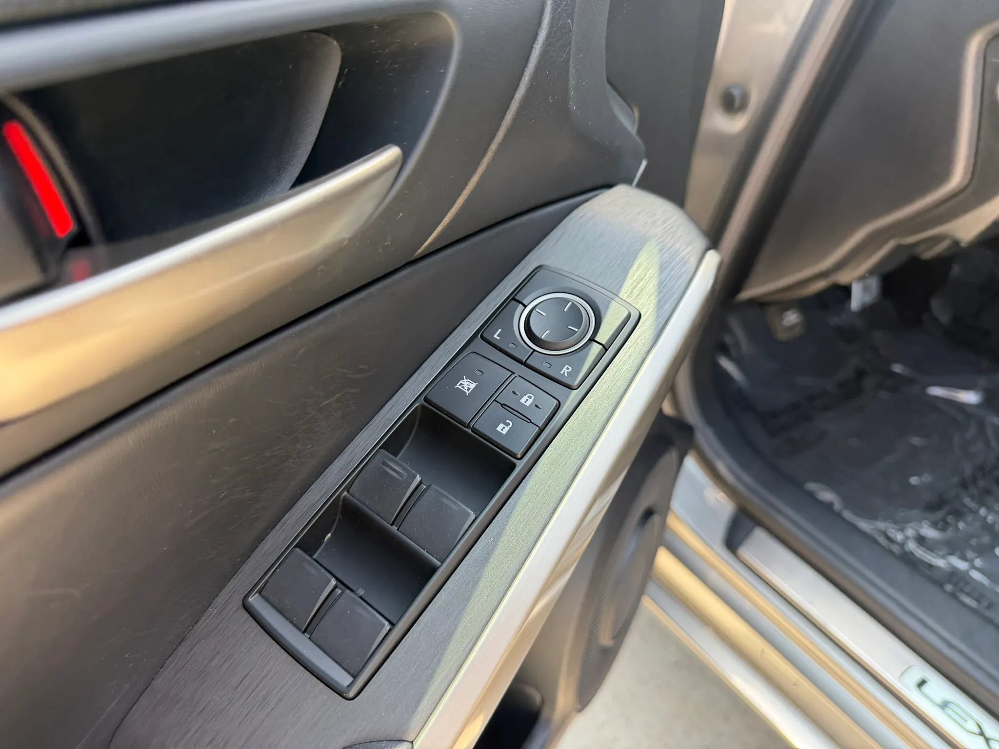 Used 2020 Lexus IS 300 F Sport w/ F Sport Package AWD/4WD image 14