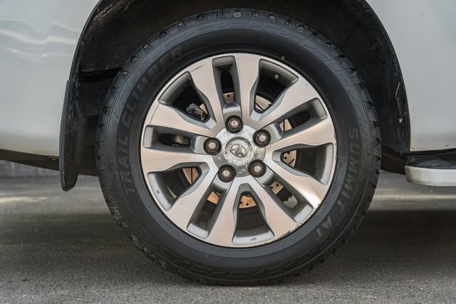 Used 2010 Toyota Sequoia Limited image 27