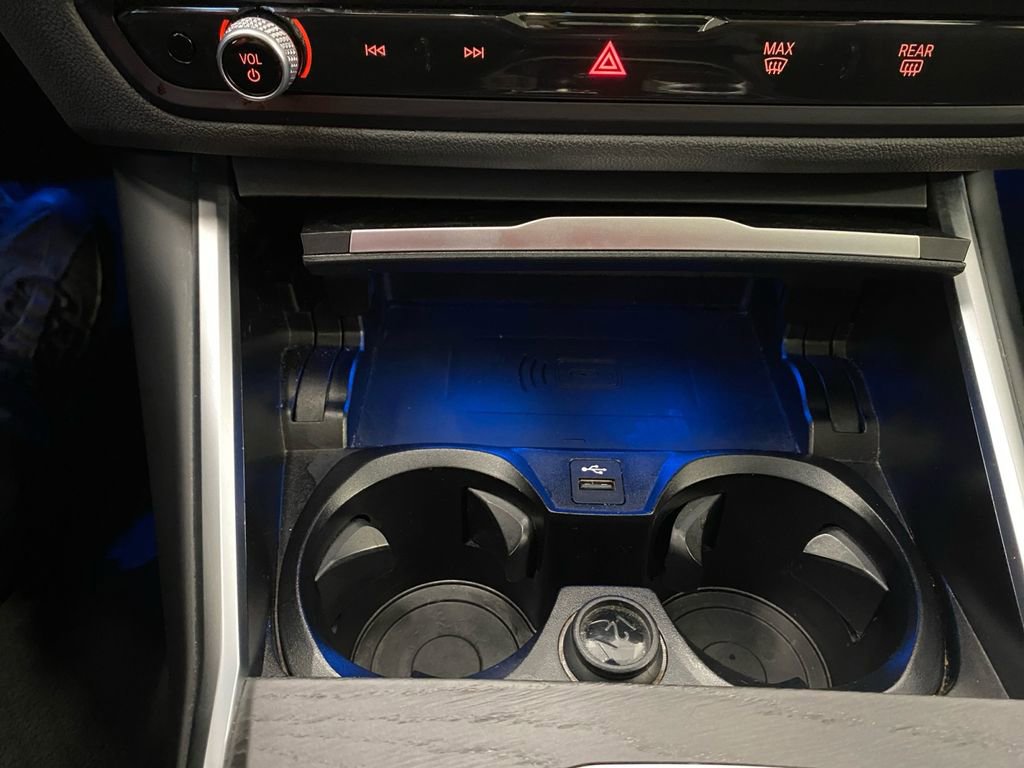 Used 2024 BMW 330e xDrive image 23