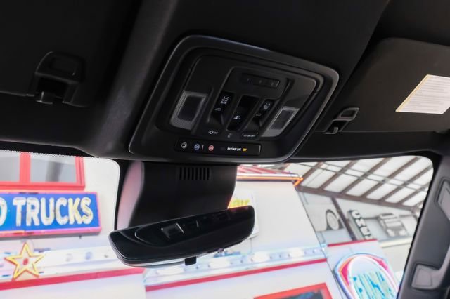 Used 2022 Chevrolet Silverado 1500 ZR2 w/ Technology Package image 30