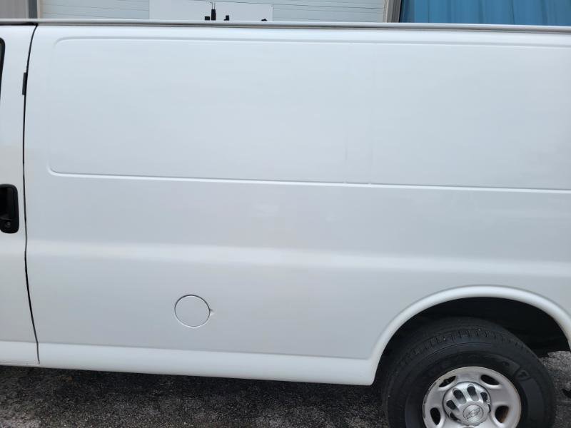 Used 2016 Chevrolet Express 2500 image 5