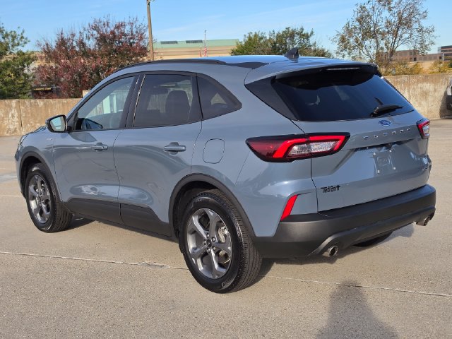 Used 2025 Ford Escape ST-Line Select AWD/4WD image 7