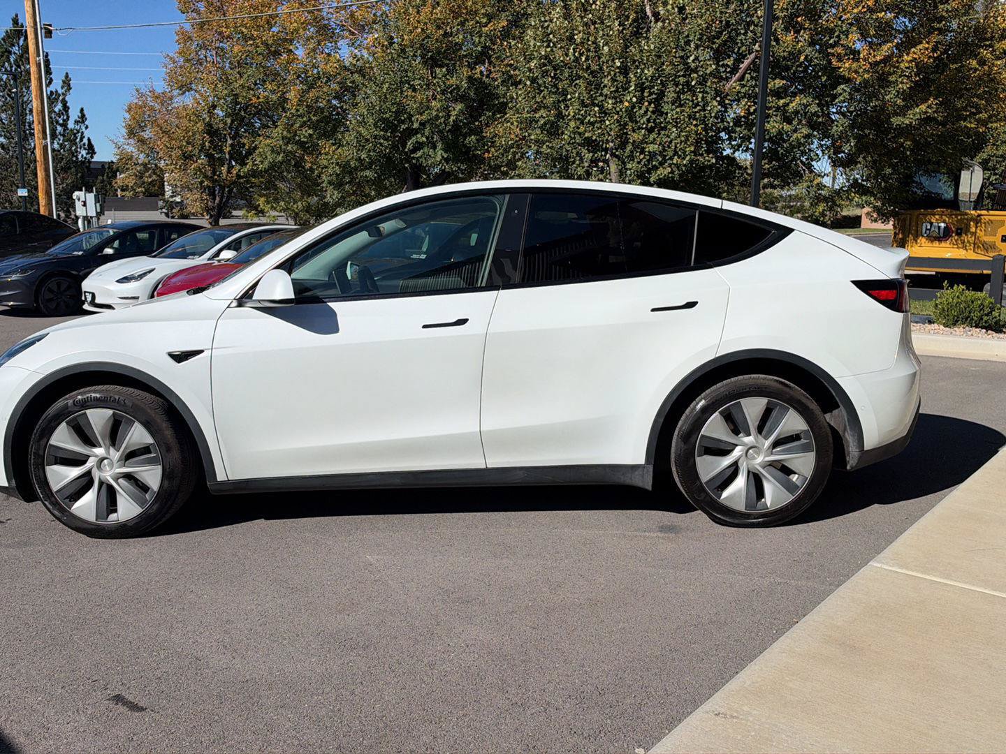 Used 2021 Tesla Model Y Long Range AWD/4WD image 5