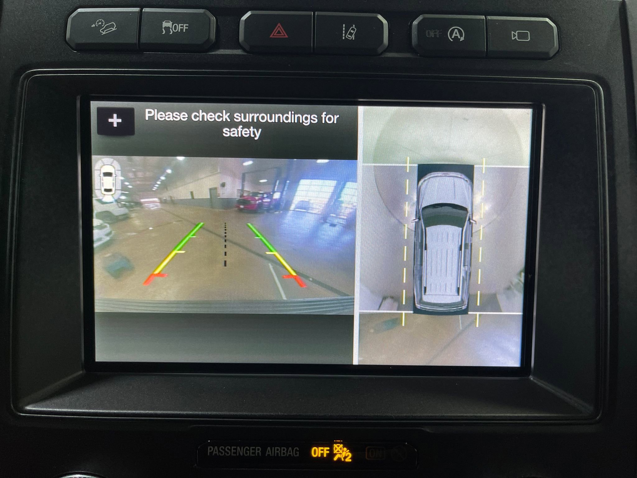 Used 2019 Ford Expedition Limited w/ Equipment Group 302A AWD/4WD image 11