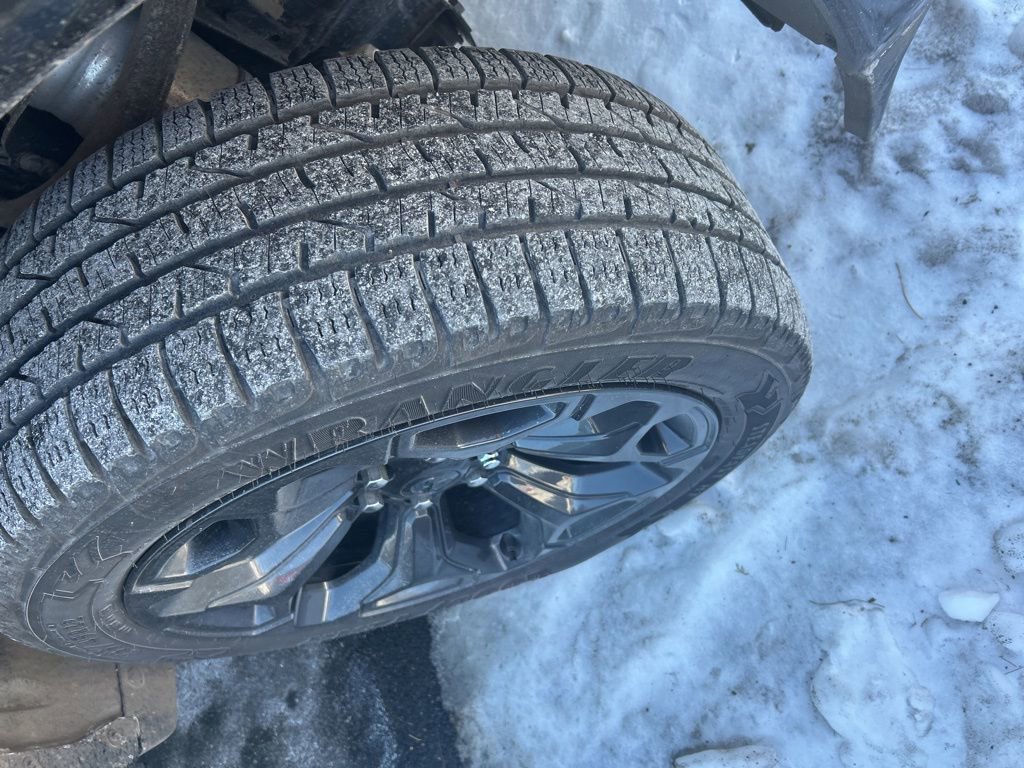 Used 2021 RAM 1500 Limited w/ Night Edition image 5