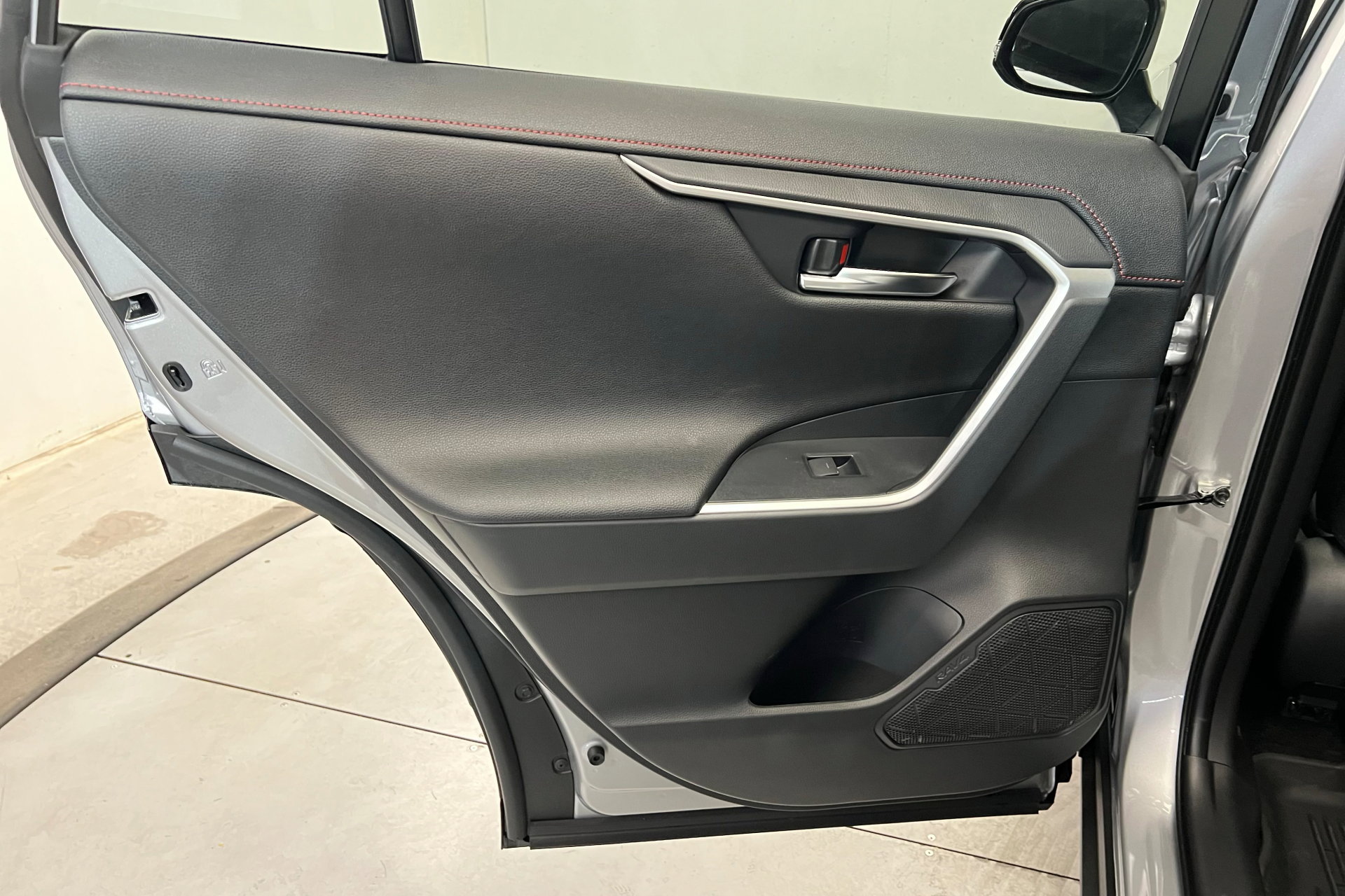 Certified 2025 Toyota RAV4 XSE image 18