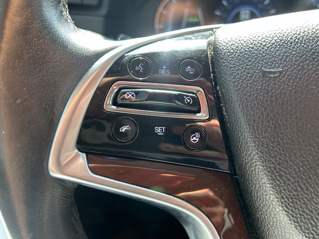 Used 2018 Cadillac Escalade Luxury AWD/4WD image 17