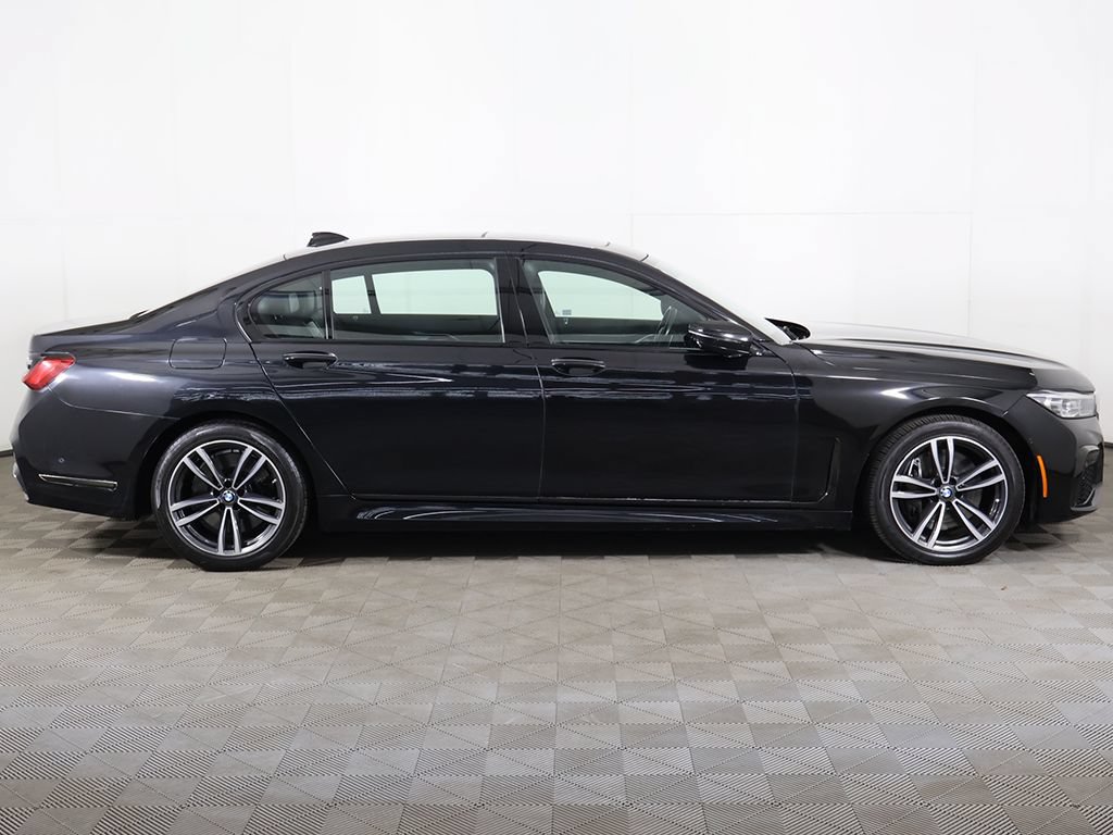 Used 2021 BMW 750i xDrive w/ M Sport Package AWD/4WD image 23