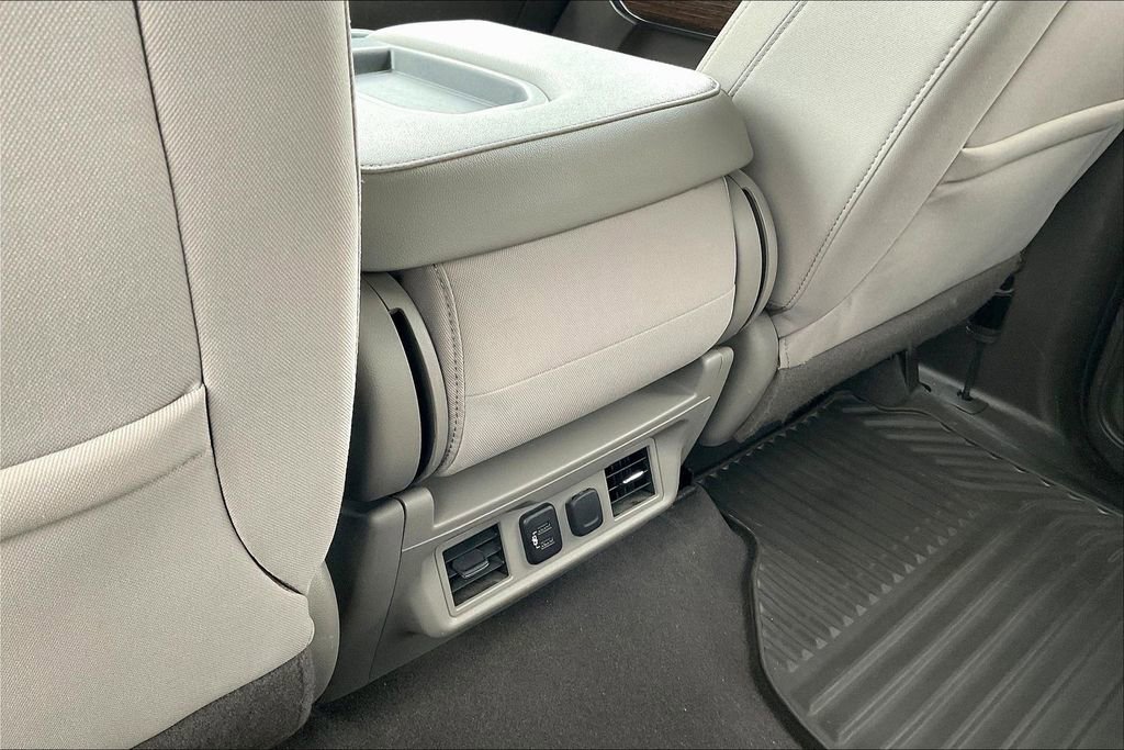 Used 2021 GMC Sierra 1500 SLE w/ Driver Alert Package II AWD/4WD image 25